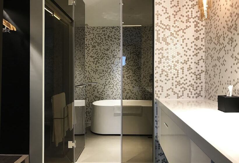 سوییت اجرایی, Greet Inn