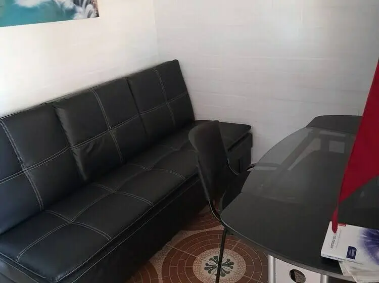 اتاق لوکس, Hollywood Paradise Zf