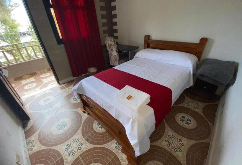 デラックスルーム, Hollywood Paradise Zf