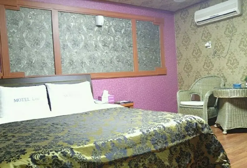 اتاق استاندارد, Loa