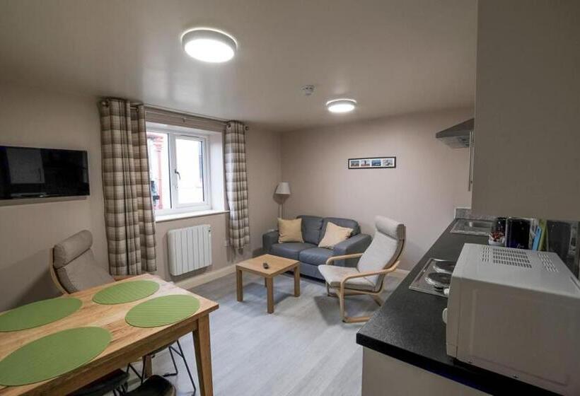 Апартаменты 2 Спальни, Morecambe Rooms