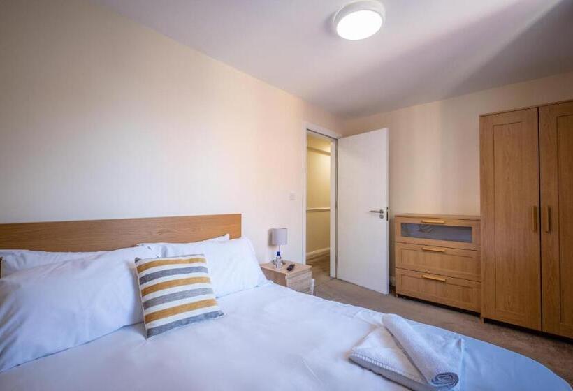 Апартаменты 2 Спальни, Morecambe Rooms
