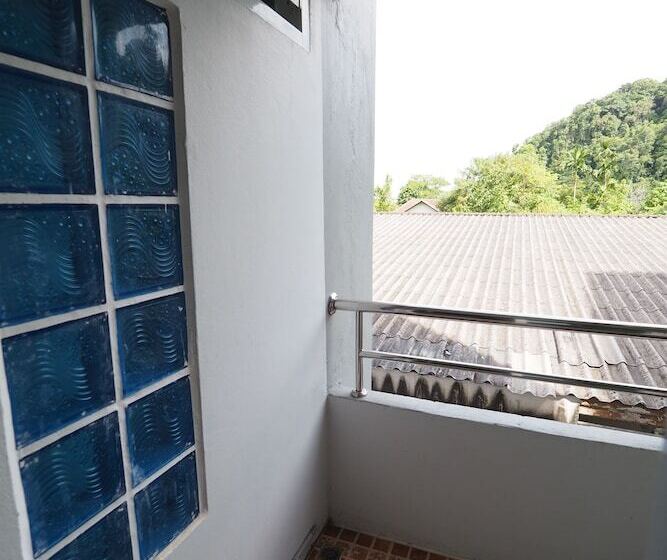 غرفة قياسية ثلاثية, Phuhi