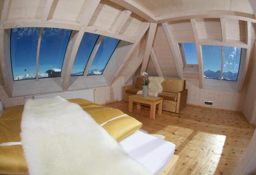 سوییت با چشمانداز کوه, Schneekarhütte