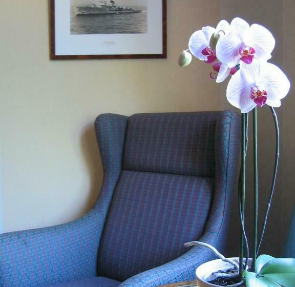 غرفة قياسية فردية, Sjømilitære Samfund