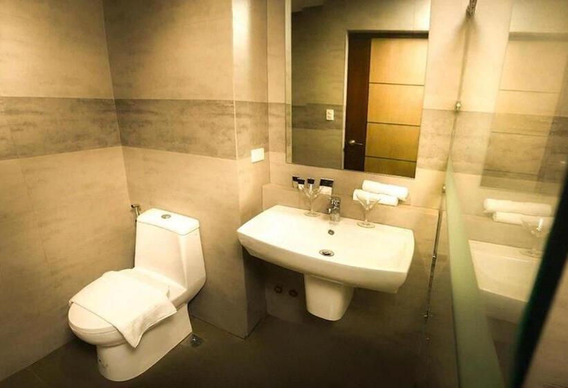 デラックスファミリールーム, Verjandel