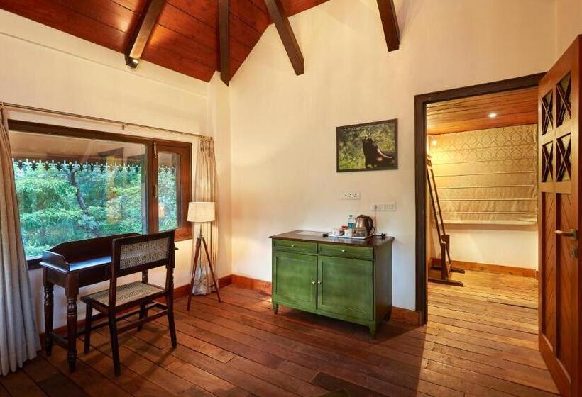 חדר דלוקס עם מרפסת, Vannraj Resort And Spa