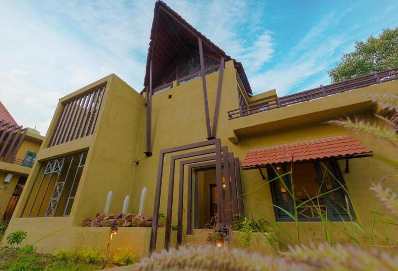 וילה בת 3 חדרי שינה, Vannraj Resort And Spa