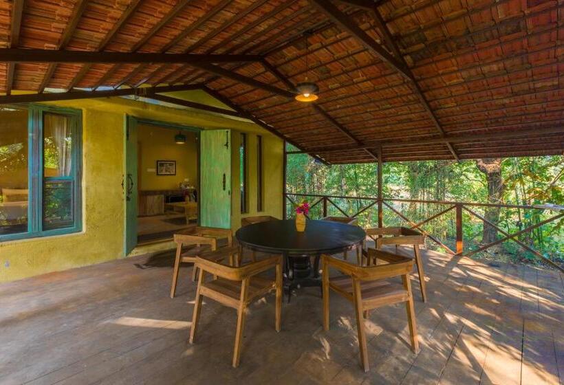 וילה בת 3 חדרי שינה, Vannraj Resort And Spa