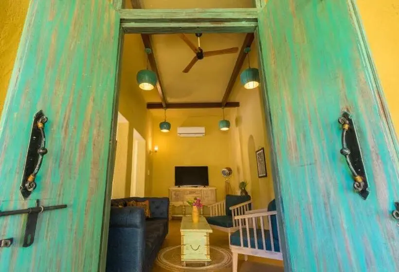 スーペリアー１ベッドルームビラ, Vannraj Resort And Spa