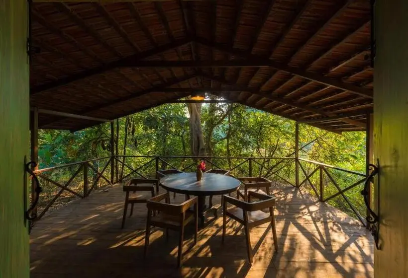 スリーベッドルーム　ヴィラ, Vannraj Resort And Spa