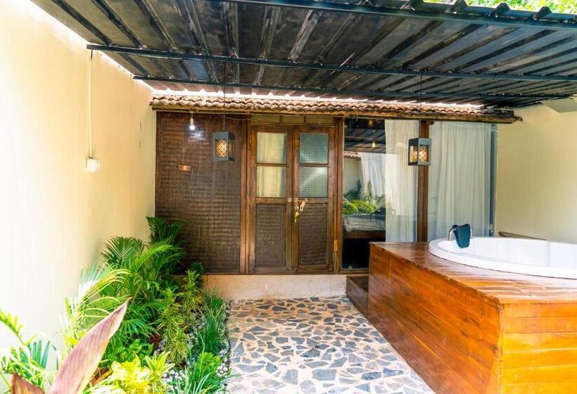 デラックスバンガロー, Village Susegat Beach Resort