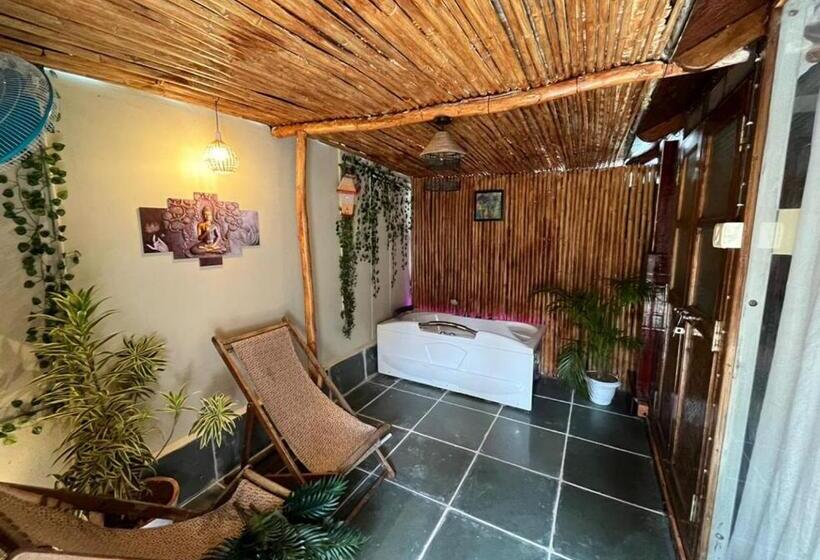 スタンダードバンガロー, Village Susegat Beach Resort