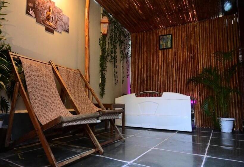 スタンダードバンガロー, Village Susegat Beach Resort