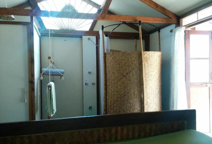 Хижина, Village Susegat Beach Resort