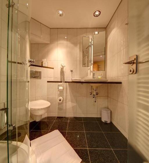 수피리어 룸, Adler