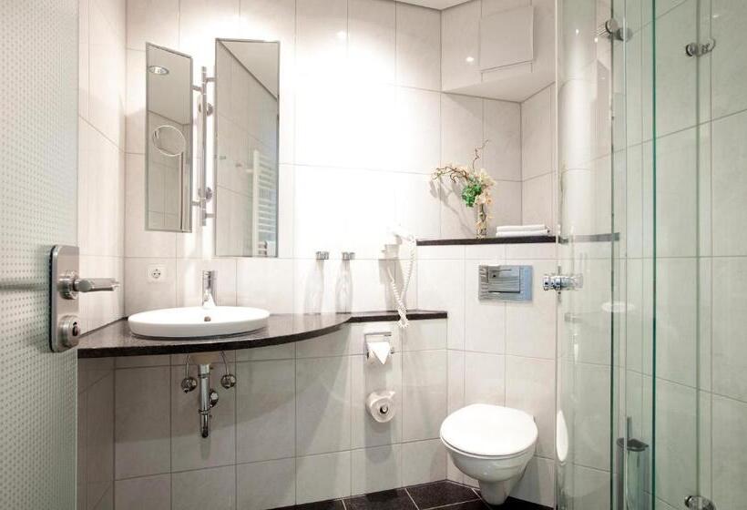 수피리어 룸, Adler