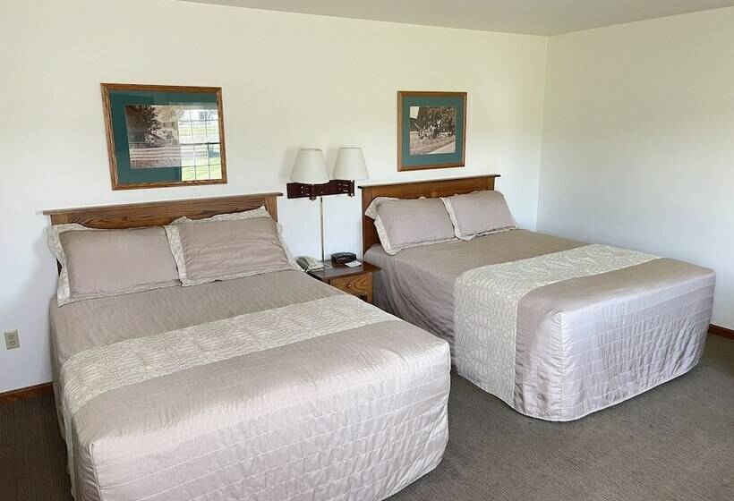 غرفة قياسية سرير ملكى, Farmstead Inn And Conference Center