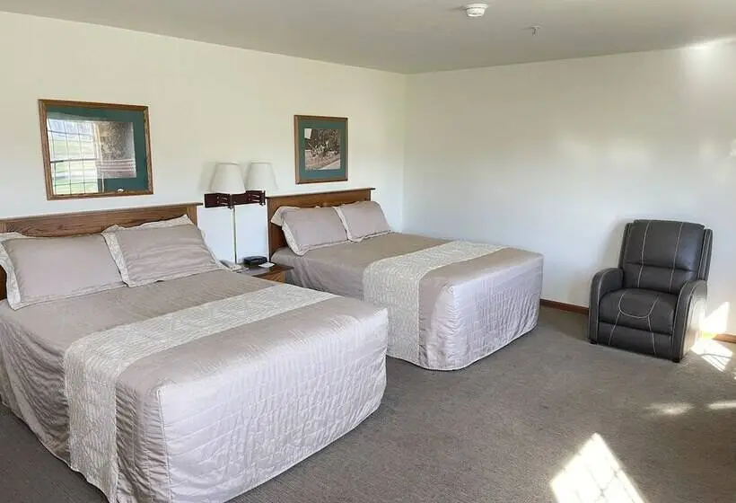 クイーンサイズベッドのスタンダードルーム, Farmstead Inn And Conference Center
