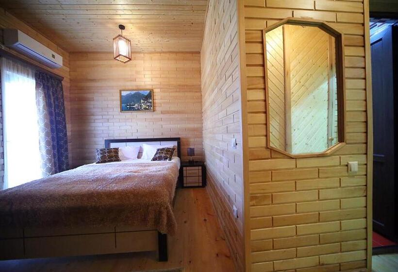 اتاق لوکس با بالکن, Harmony