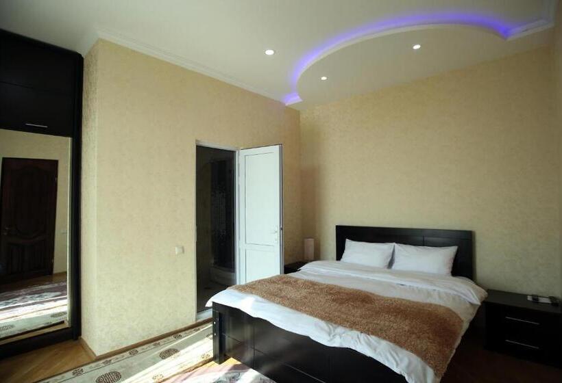 اتاق لوکس با بالکن, Harmony