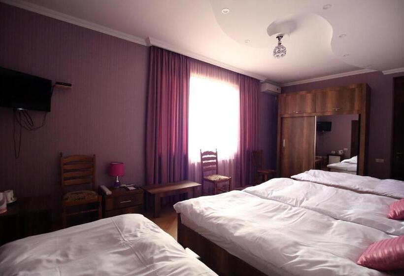 اتاق خانوادگی, Harmony