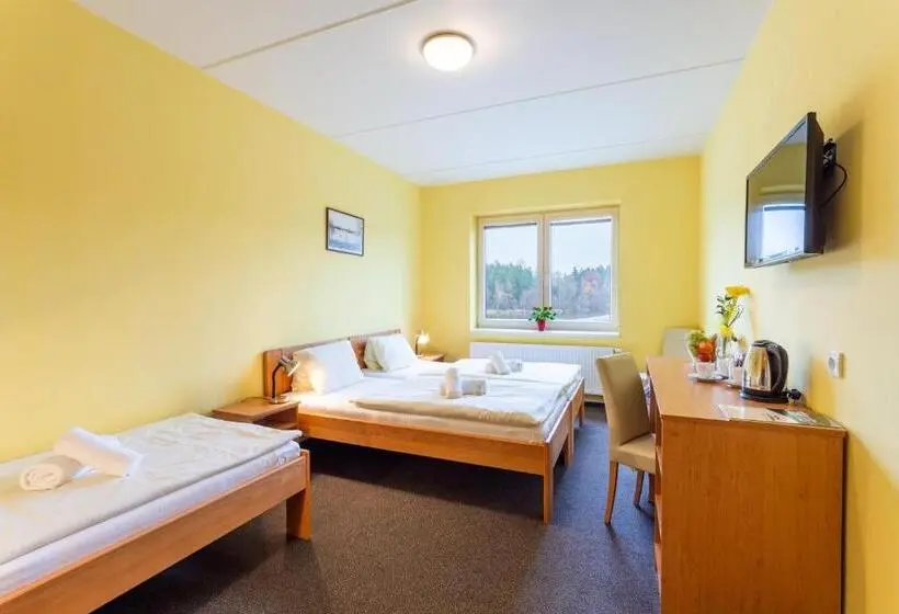 Standard Kolmen Hengen Huone, &wellness Knížecí Rybník