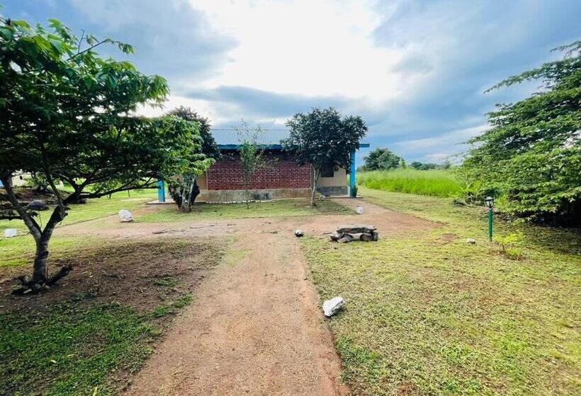 Quarto Estandar Vista Lago, Birdwing Sigiriya