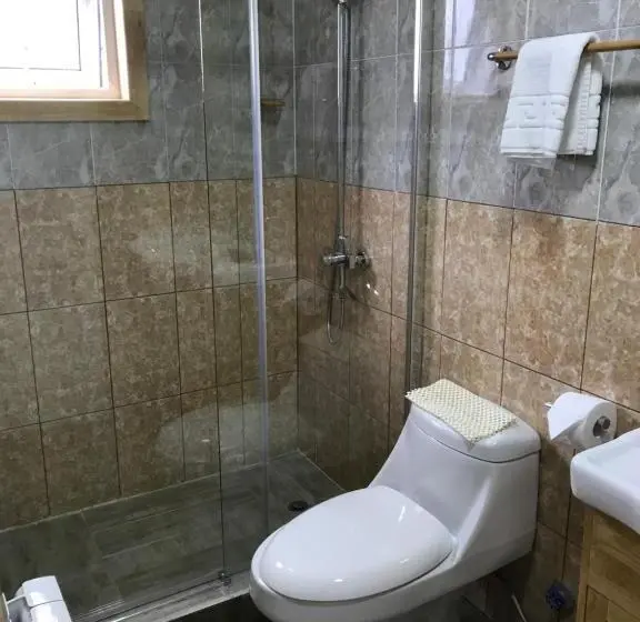 スタンダードトリプルルーム, Hostal Andes Patagonicos