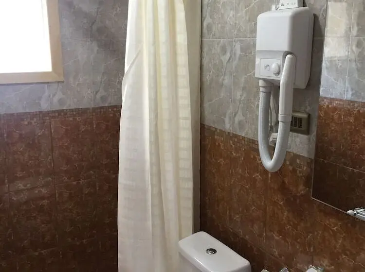 スタンダードトリプルルーム, Hostal Andes Patagonicos