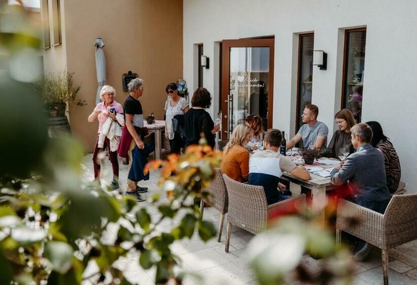 スタンダードルーム, Weingut Und Gästezimmer Perner