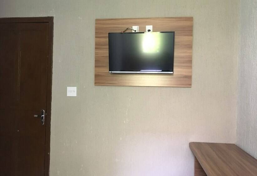 חדר סטנדרט, Imperial Inn