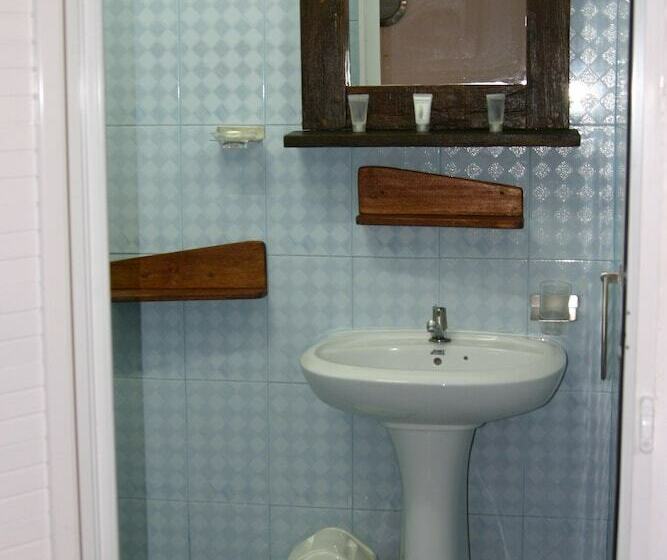 Standard Room, Le Pôle