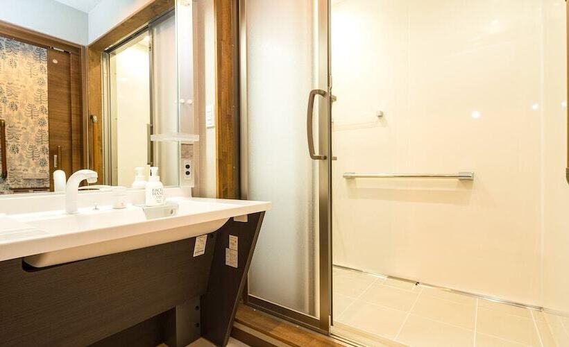 3 Kişilik Temel Oda, Iseebisou