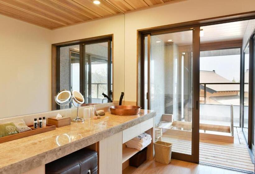 デラックスルーム, Kannawaen