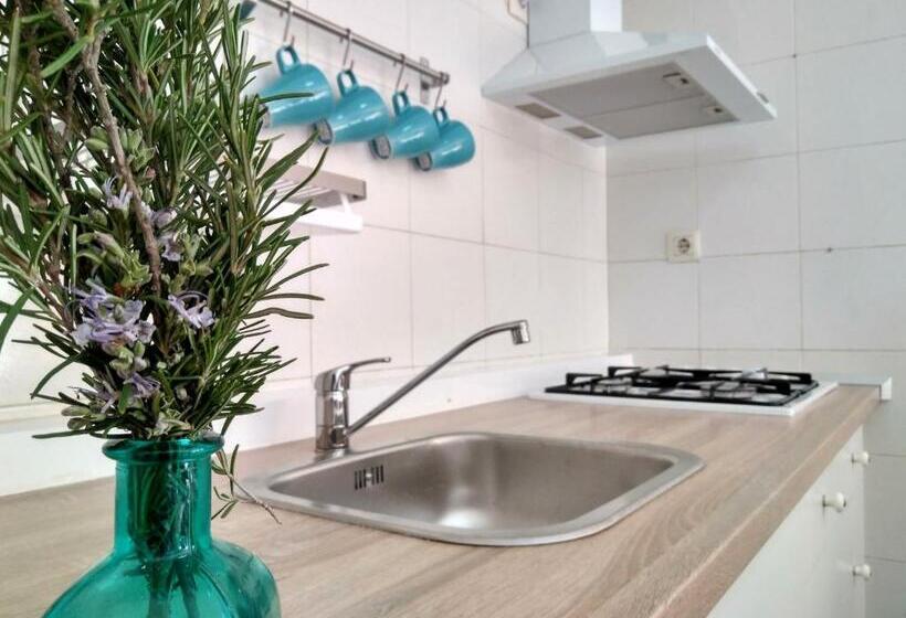 Апартаменты 1 Спальня с Видом, Albergue Casa Salinas