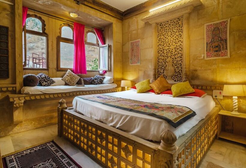 اتاق لوکس, Moustache Jaisalmer