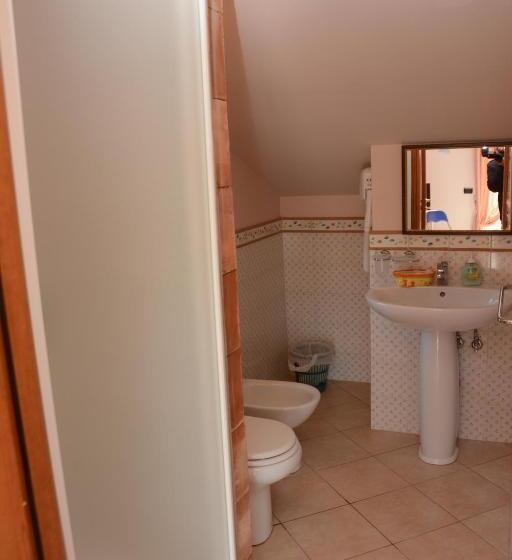 סוויטה עם טרסה, B&b Villa San Leonardo