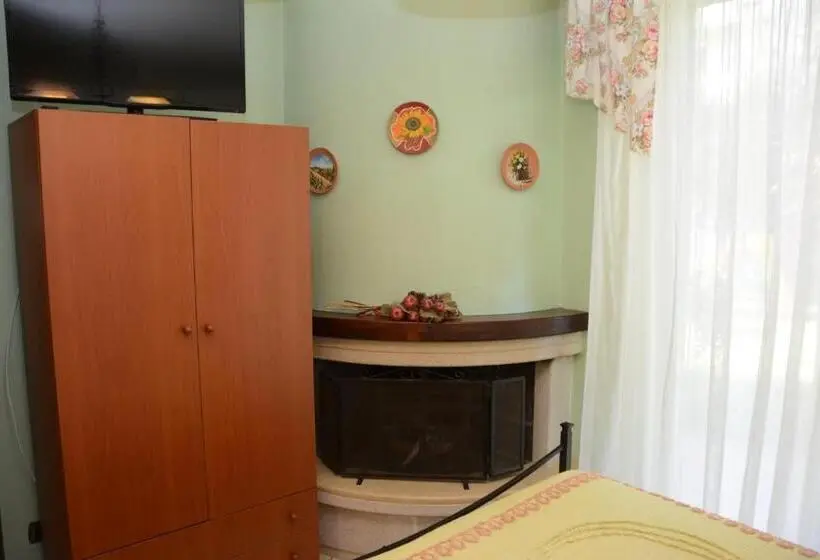 Perhehuone Puutarhanäkymä, B&b Villa San Leonardo