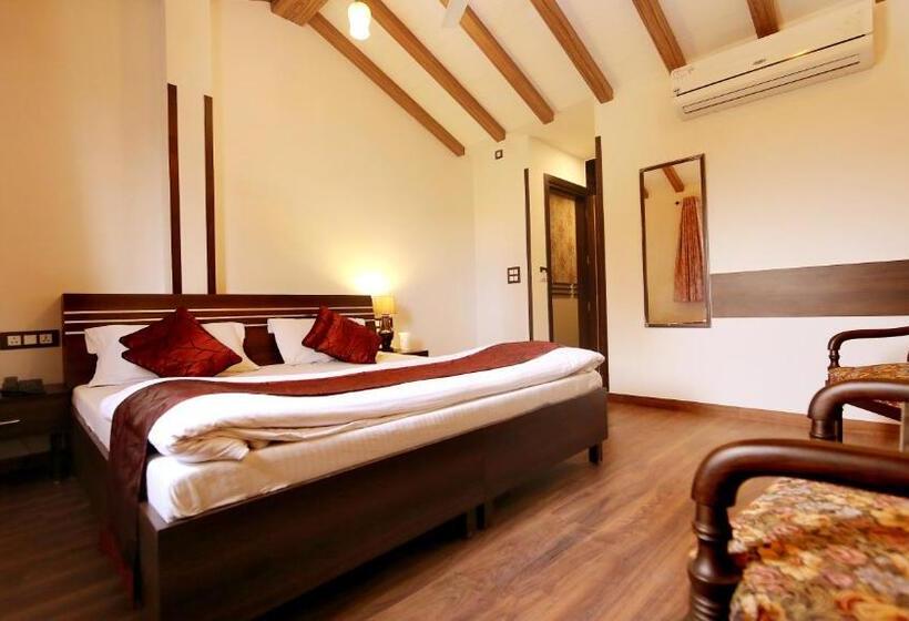 高级大房间, Aiwan E Shahi