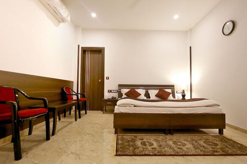 수피리어 트리플 룸, Aiwan E Shahi