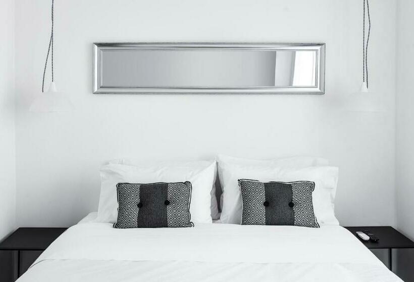 Номер Стандарт, Alto San Isidro