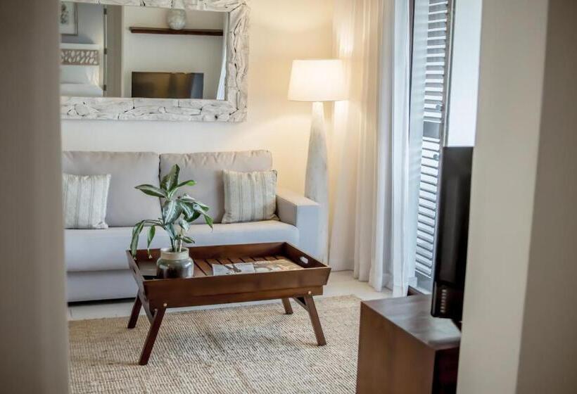 استودیوی لوکس, Casa Hemingway