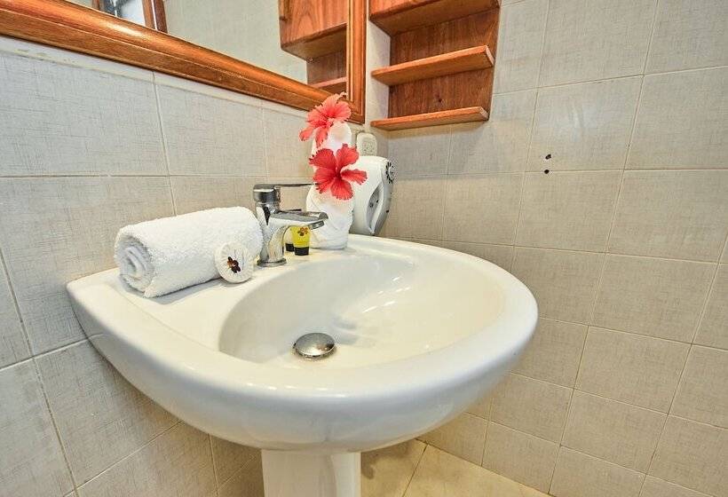 سوئیت 2 خوابه, Los Corales Beach Village