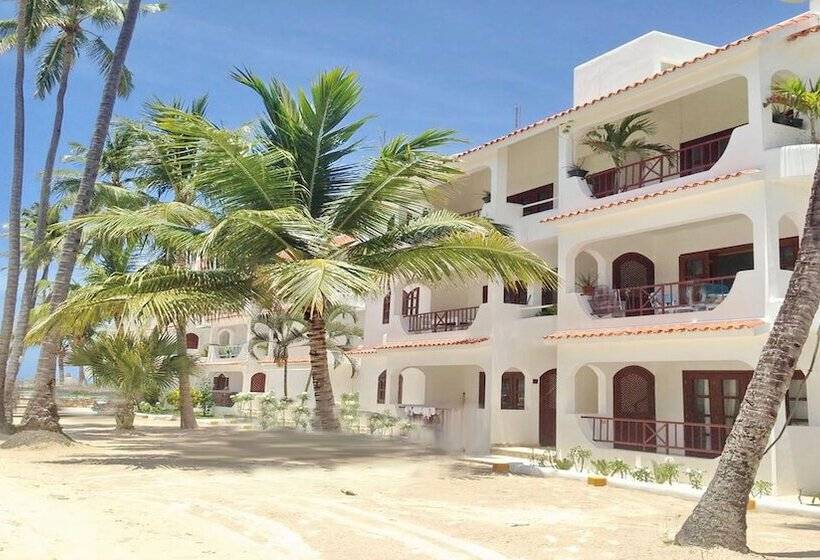 2-Bedroom Classic Apartment, Los Corales Beach Village