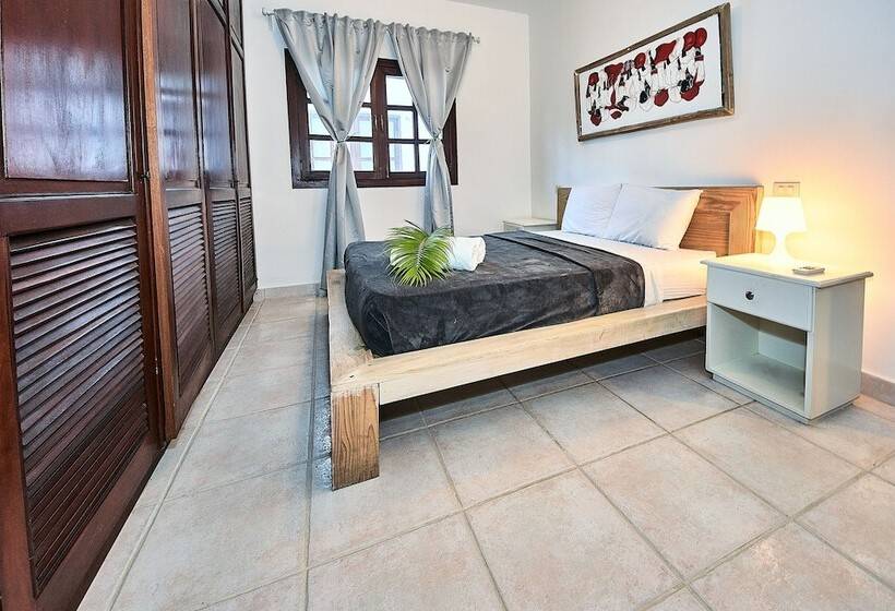 2-Bedroom Classic Apartment, Los Corales Beach Village
