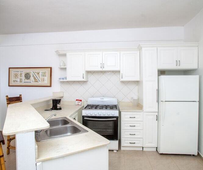 سوئیت 2 خوابه, Los Corales Beach Village