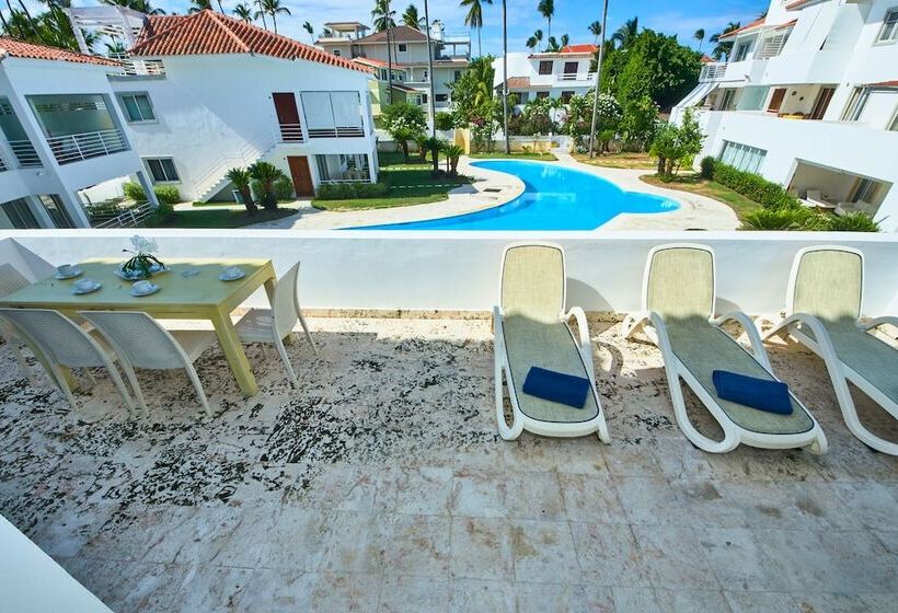 2-Bedroom Classic Apartment, Los Corales Beach Village