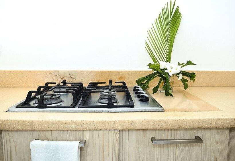 2-Bedroom Classic Apartment, Los Corales Beach Village