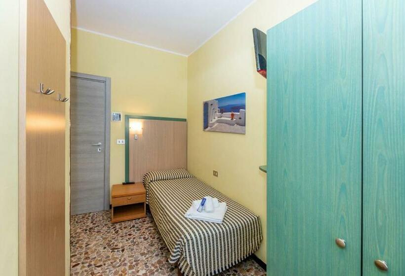 スタンダードシングルルーム, Villa Adriana